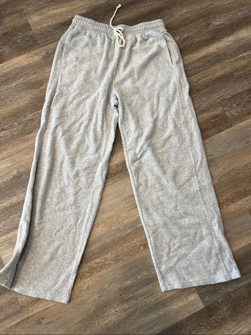 aerie Light Gray Fleece Drawstring Joggers